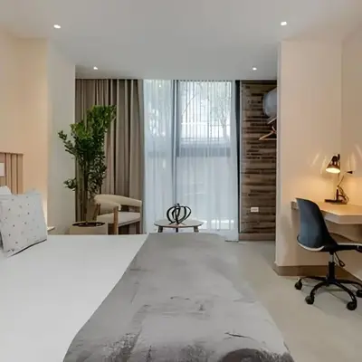 Solei Loft 202 - Chic Studio with AC