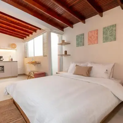 Modern Cozy Apt - Laureles -AC - Fast WiFi