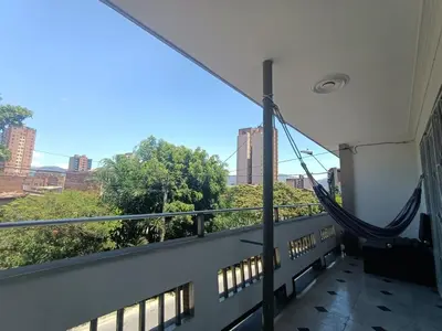 a balcony with a view of the city at Casa Clásica Zona Centro Medellín, Casa Villa para 8H in Medellín
