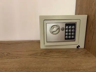 a microwave oven sitting on top of a wooden floor at Elegante lugar a pasos del metro in Medellín