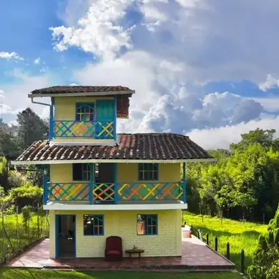 Casa de 7 habitaciones cerca al pueblo de Guatapé