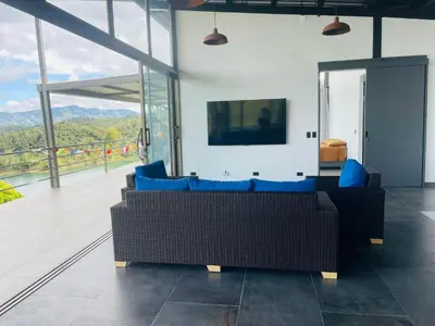 Gallery image of Casa garuda, hermosa cabaña con vista a la piedra de El Peñol in La Pradera