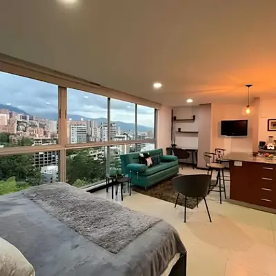 Exclusive apto in Poblado