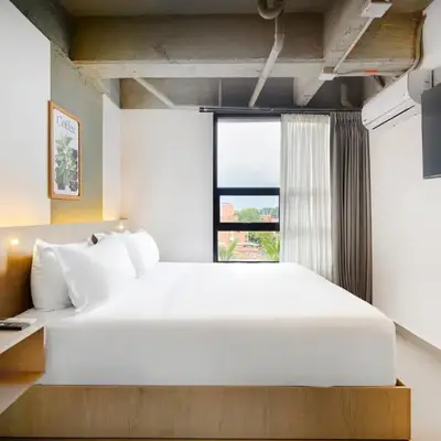 Hotel Attic 33