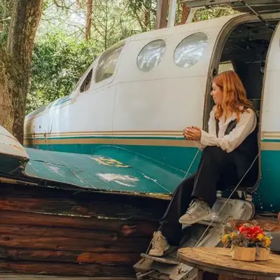Duerme En Un Avión