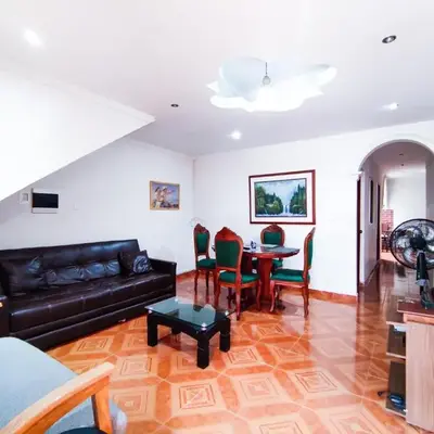 Casa de Confort con Parqueadero Privado