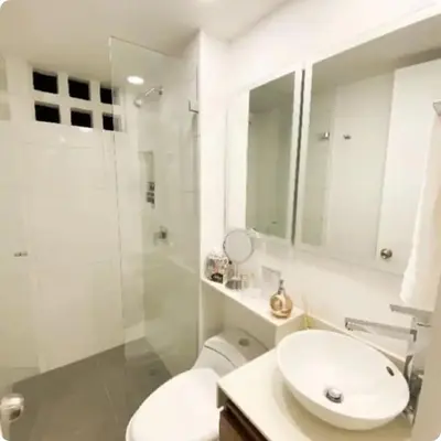 a bathroom with a toilet and a sink and a shower at 1008 New Apartment in Poblado, panoramic view in Medellín