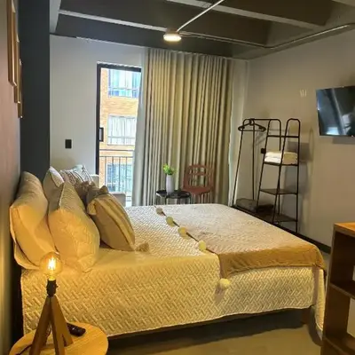 Moore 45 Tu Espacio Comodo en Medellín