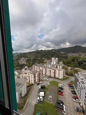 an aerial view of a parking lot in a city at Apartamento en Manizales in Manizales