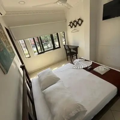 5ta HOTEL CONTINENTAL