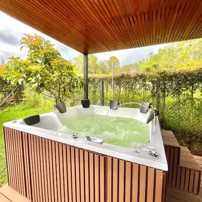 Casa Moderna en el Bosque Jacuzzi y Deck Privado