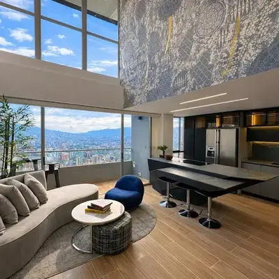 El Poblado Two-Level Luxury Penthouse Amazing View