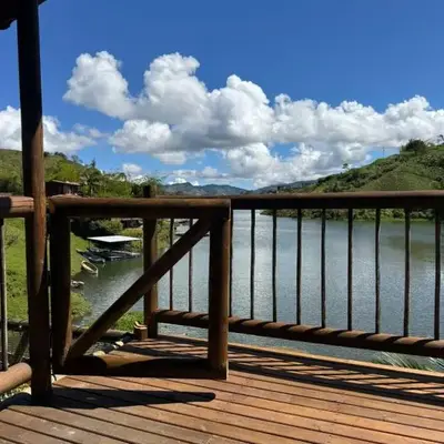 Cabañas con vista al Embalse