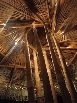 a view of the ceiling of a building at Cabanas ecologicas con vista espectacular y cascada privada - Finca Qawana Ecolodge en San Carlos