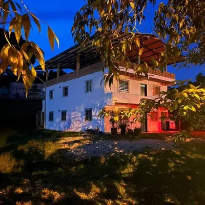Casa compartida - Las 5 Quintas