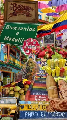 a market with a bunch of fruits and vegetables at House with Terrace San Javier Comuna 13 in Medellín