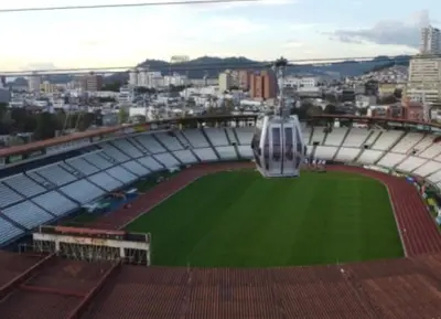 a view of a stadium with a green field at Apartamento en Manizales Montaña & Café in Estación El Salto