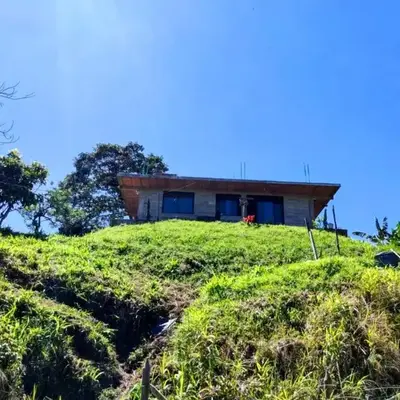 Casa Finca cerca al embalse Jaguas San Roque Antioquia