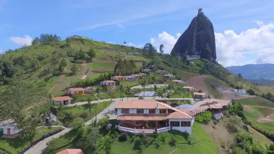 an aerial view of a resort on a mountain at Hotel Zocalo Campestre in Guatapé