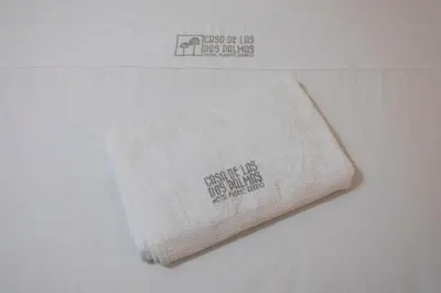 a close up of a towel on a wall at Hotel Casa de las Dos Palmas -Hotel Boutique in Puerto Berrío