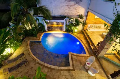 an overhead view of a swimming pool in a house at Hotel Boutique Fundadores en Cauca Viejo in Jericó