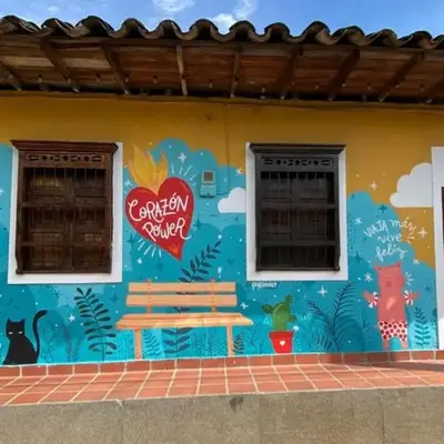 Casa Amarilla