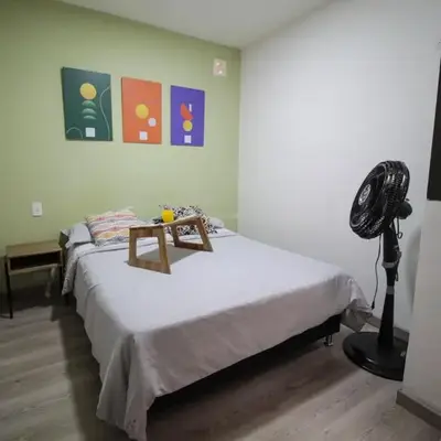Cómodo aparta suite en zona Poblado Medellín M101 By Roots Rentals