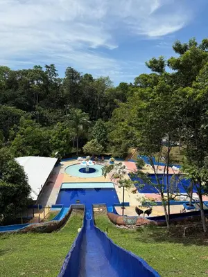 an overhead view of a pool at a park at Eco hotel el bosque in Doradal