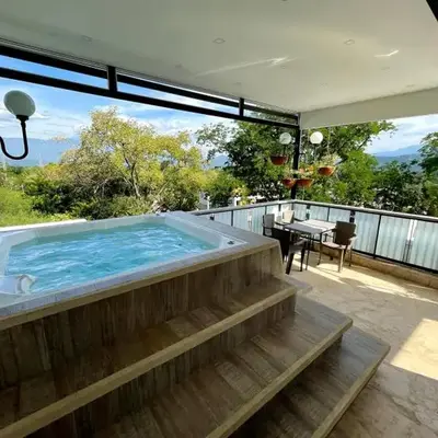 Duplex con jacuzzi y terraza privada