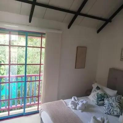 Apartamento amplio cerca al parque Guatape - Pajaros